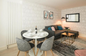 Fitzrovia - Charlotte Street by Flying Butler